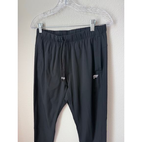 NWT Fabletics The One Active Taper Jogger Black Size Medium/ 32” - Picture 7 of 7